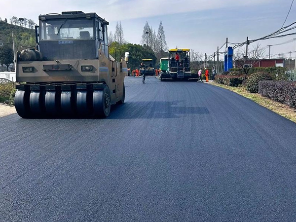改性瀝青道路.jpg